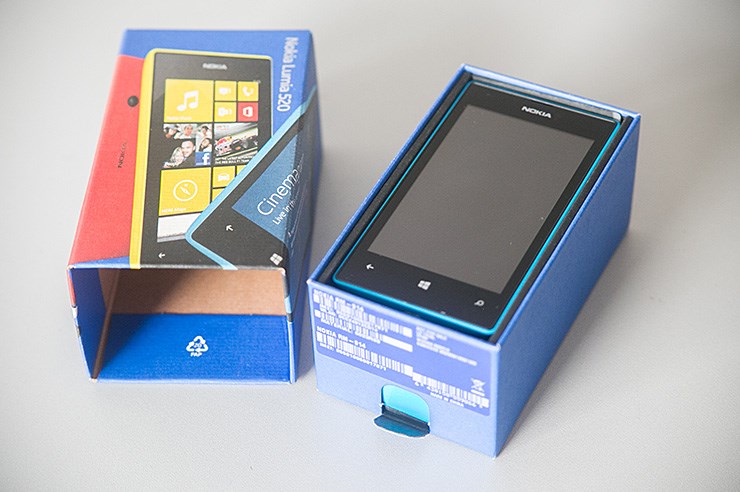 Nokia Lumia 520 (2).jpg